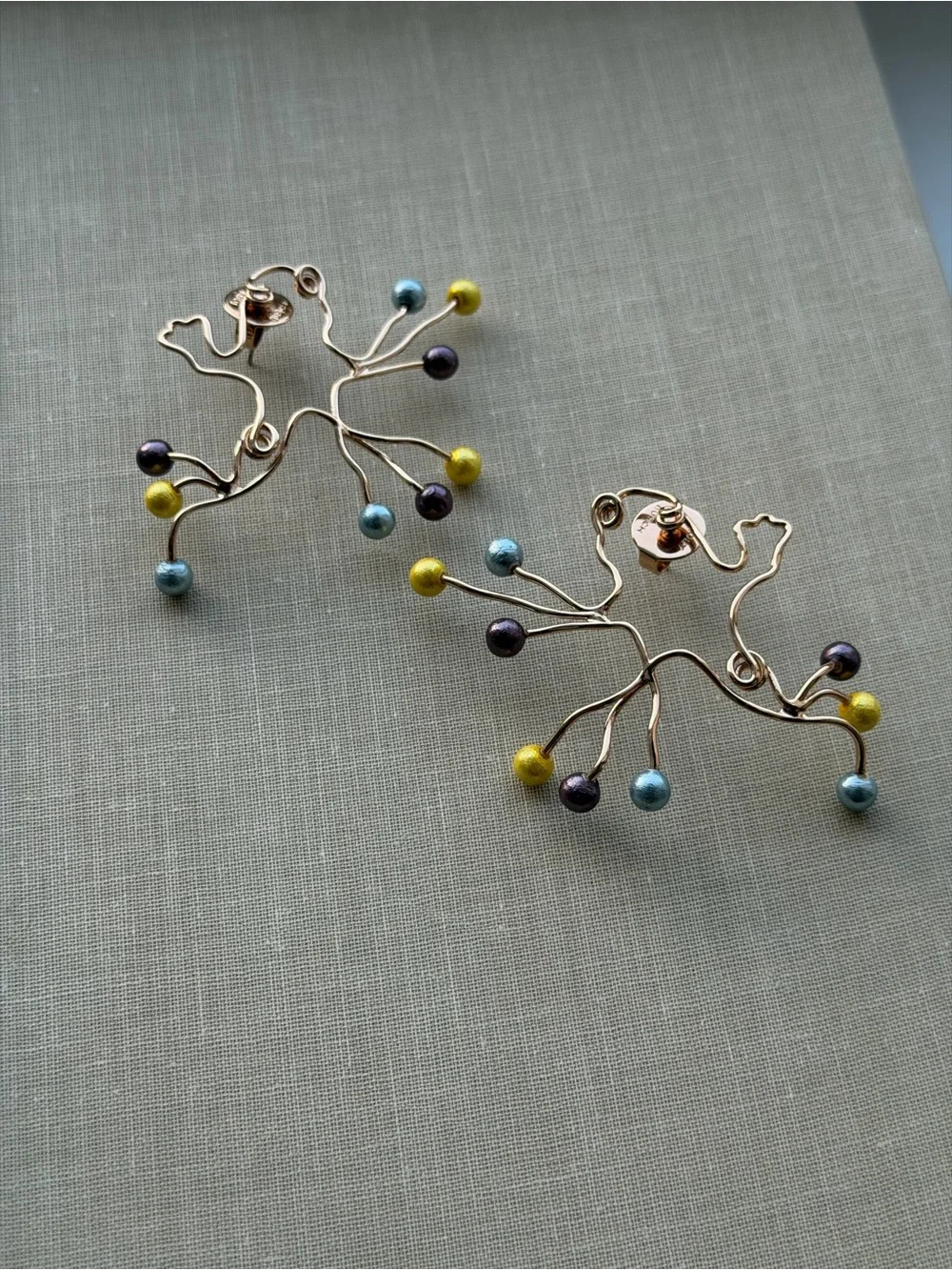 Tory Burch Frog Pearled Earrings